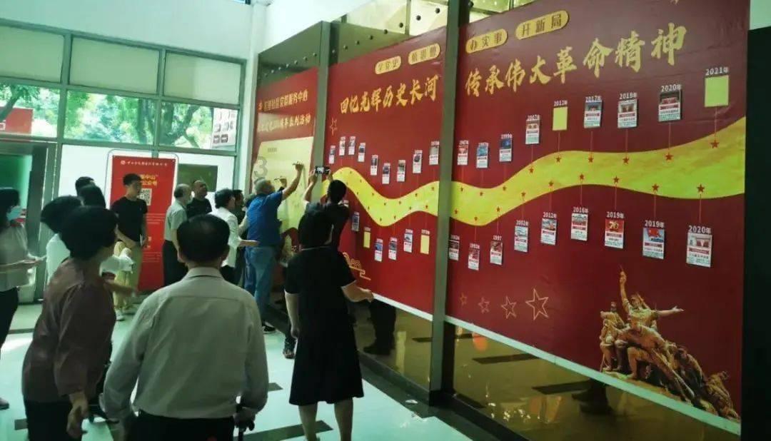 沙特有一座最土豪的建筑：价值一千亿美元，能够容纳上百万人！