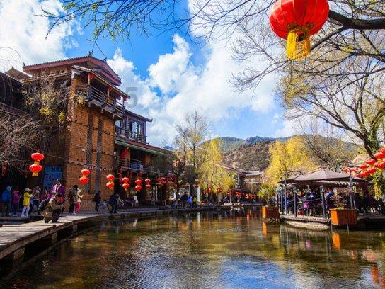 灯火辉煌,年货盛宴,贵阳观山湖灯会庙市等你来!(附摆渡线路)