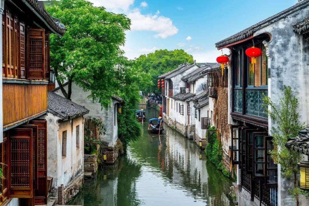 省人大代表审议政府工作报告和《浙江省优化营商环境条例(草案)》