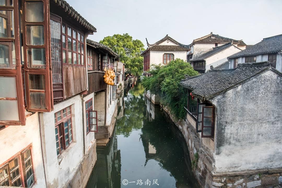 蓝蓝夏日