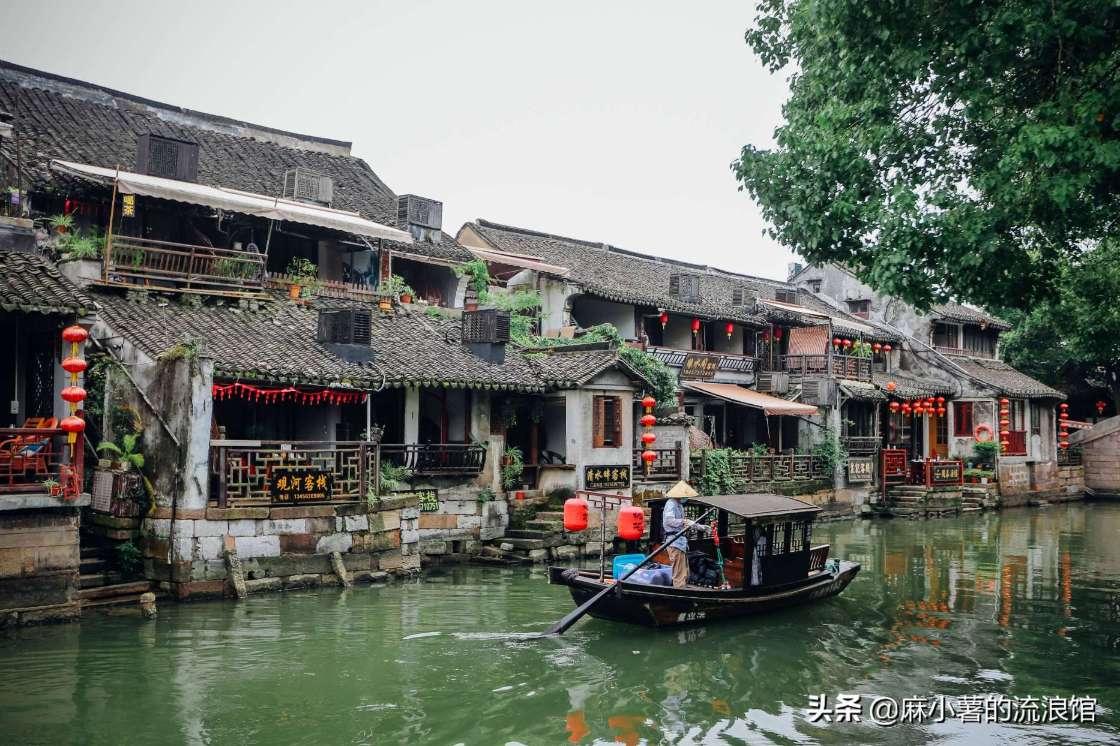 滚动的奶酪